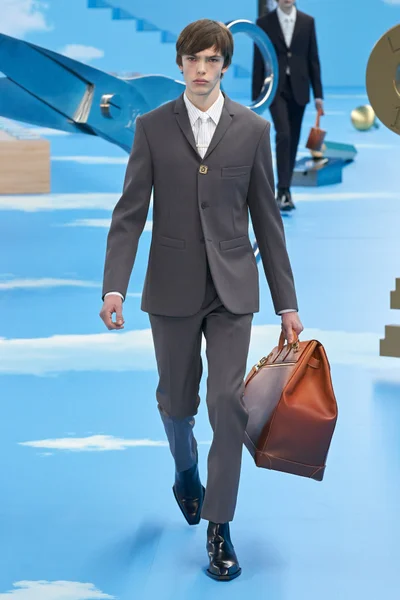 Look 2